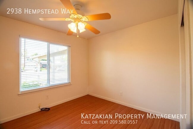 Building Photo - 2938 Hempstead Way