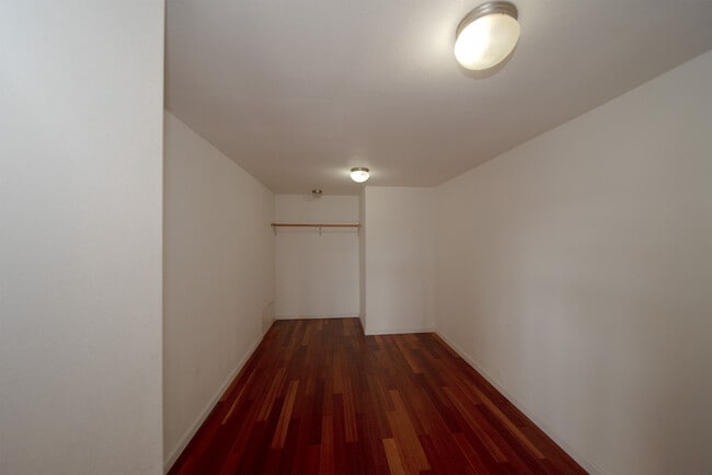 Building Photo - 99-060 Nalopaka Pl