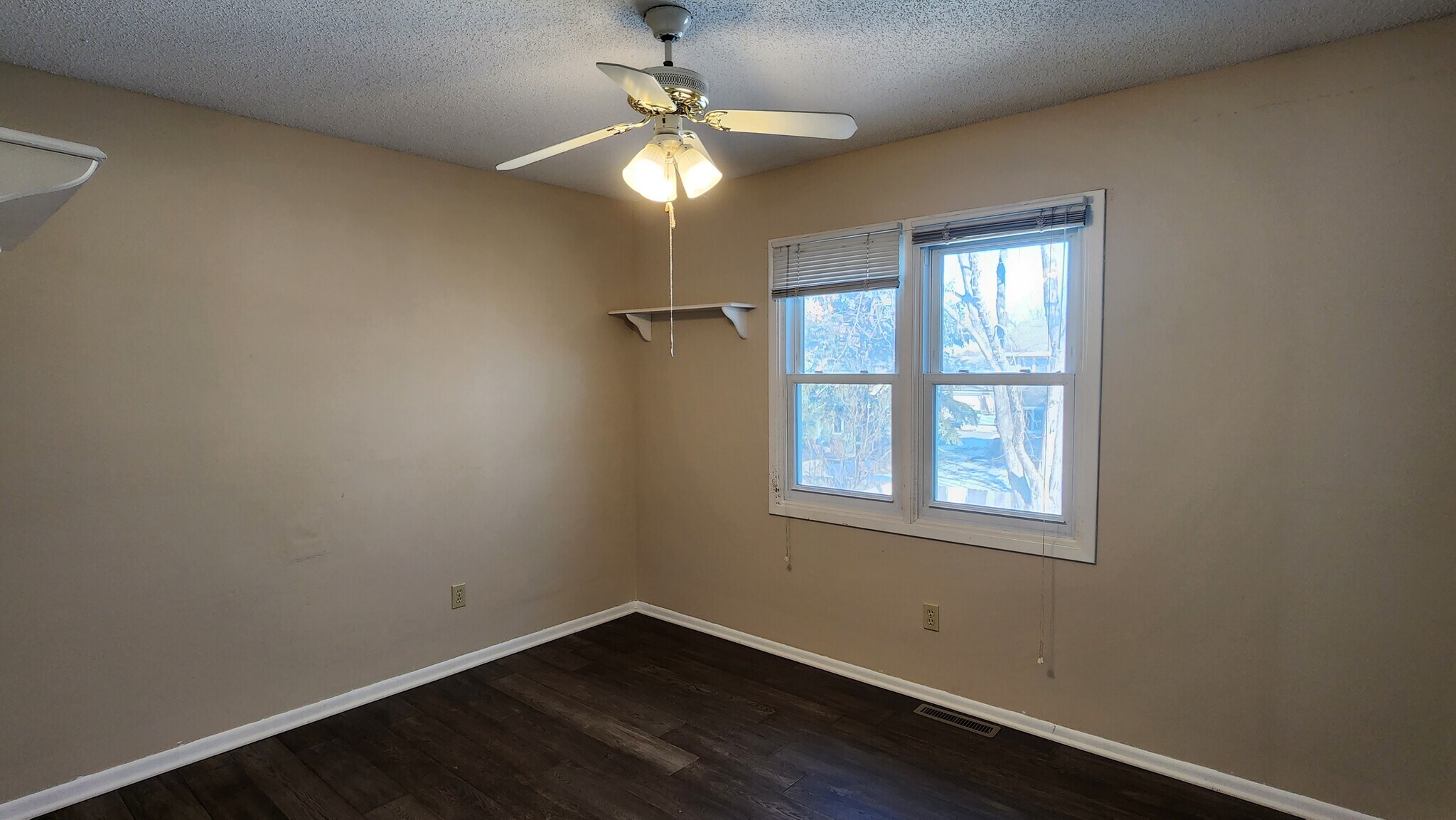 Building Photo - 1209 58th St