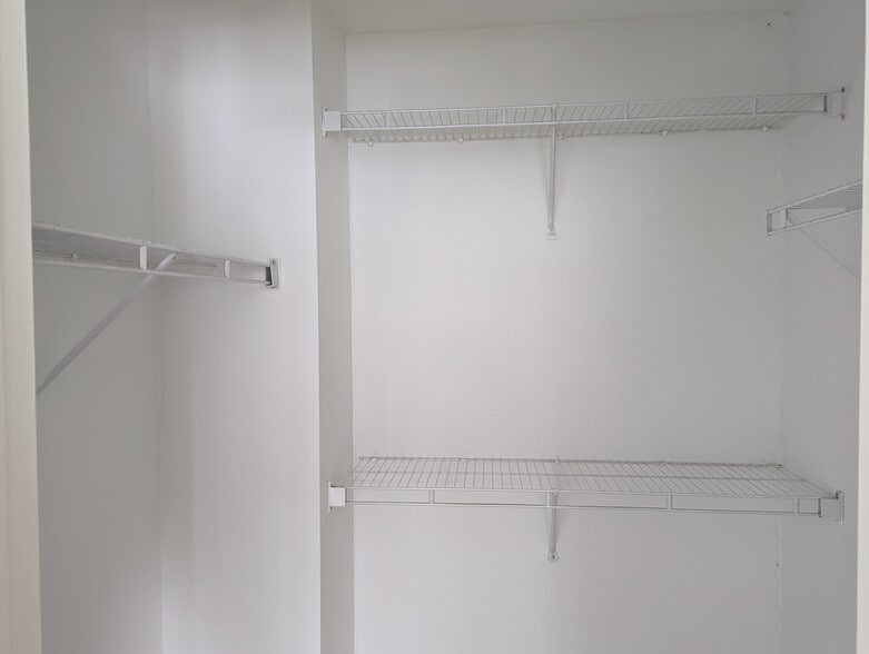 Building Photo - 1014 W Grace St