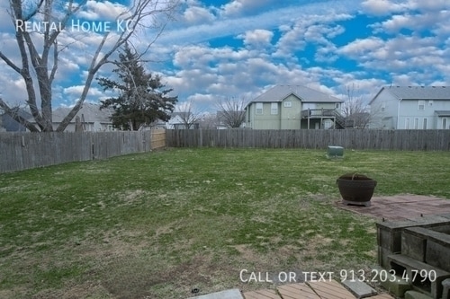 Building Photo - 830 S Woodson Ct