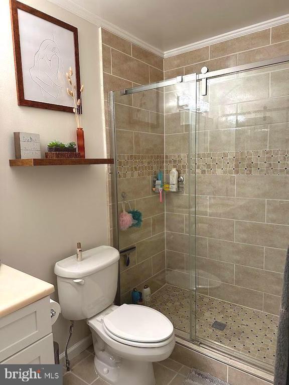 Building Photo - 6035 Crown Royal Cir