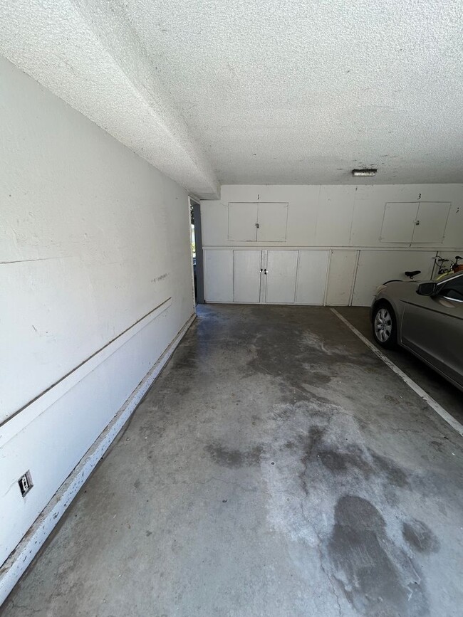 Building Photo - Updated Laguna Vista Condo!