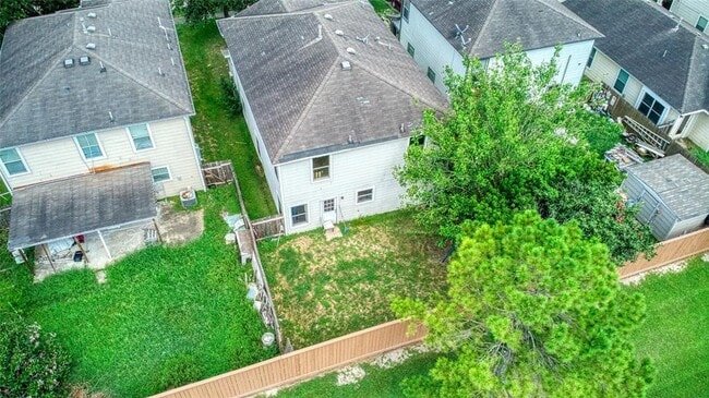 Building Photo - 8530 Village Hollow Ln