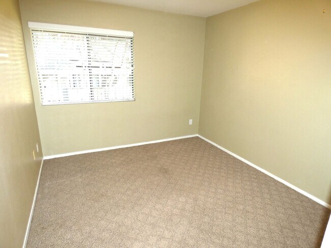 Building Photo - 1173 Sumner Pl