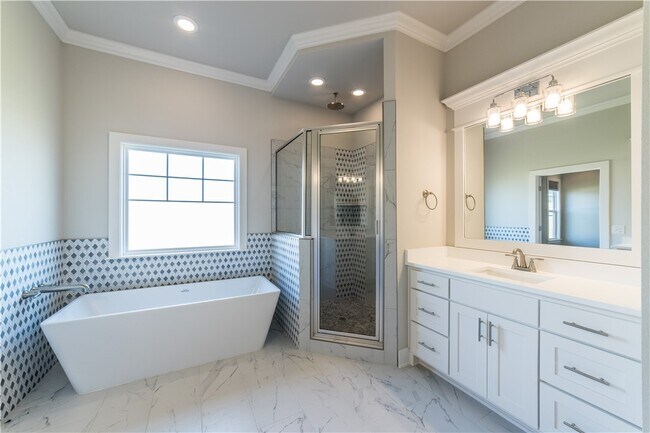 Building Photo - 6417 S 62nd St