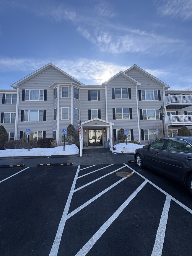 Building Photo - 26 Greenleaves Dr