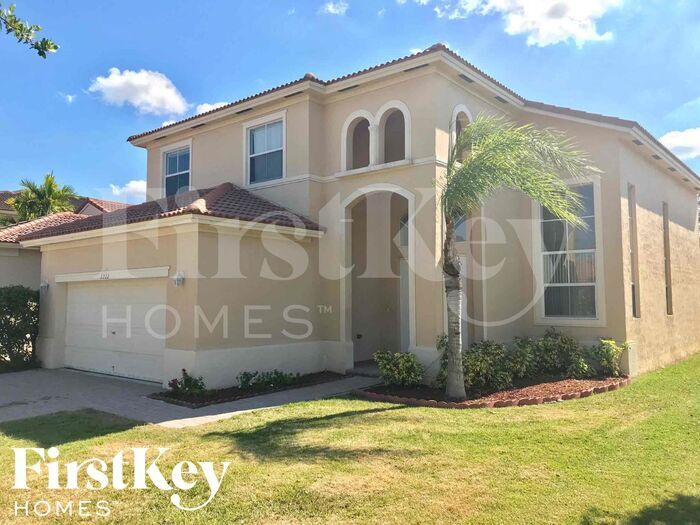 Building Photo - 2222 Portofino Ave
