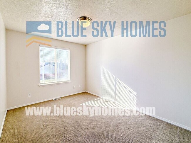 Building Photo - 4916 W McNealy St