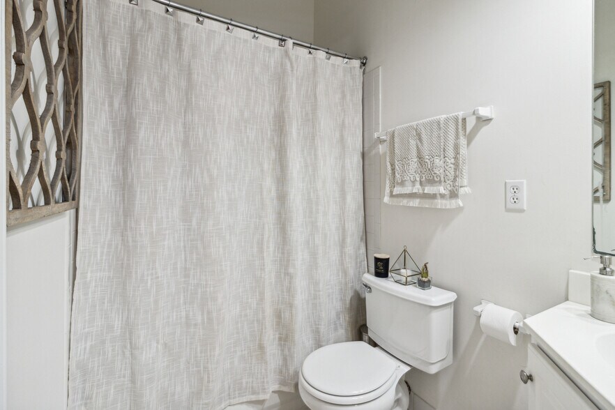 Building Photo - 607 Snow Goose Ln