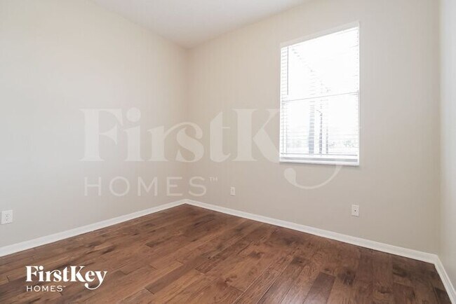 Building Photo - 9797 Bennington Chase Dr