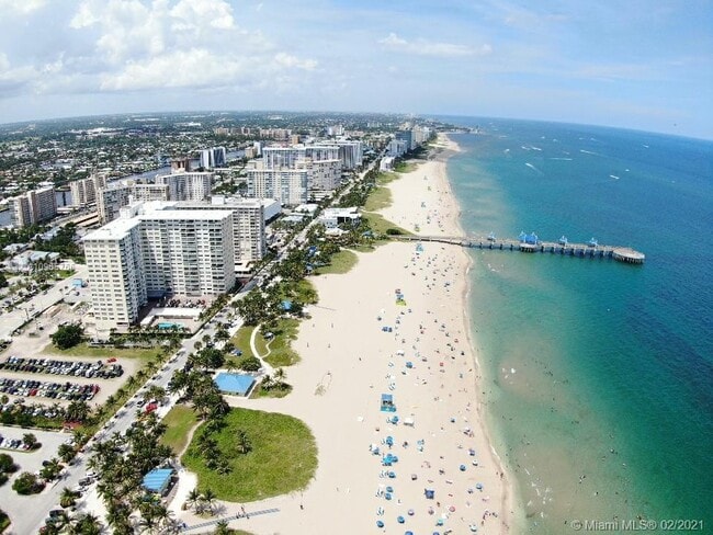 Building Photo - 111 N Pompano Beach Blvd