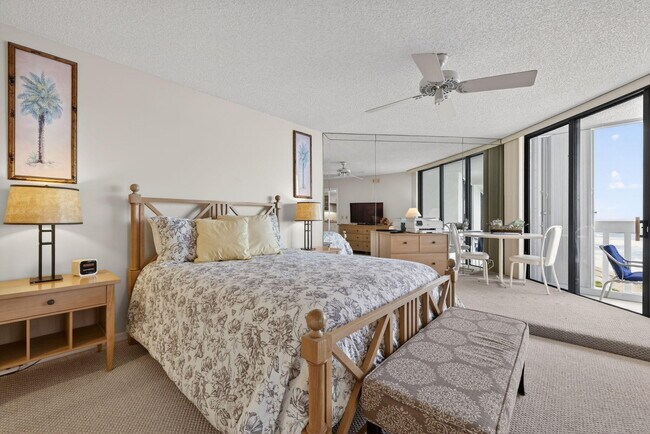 Building Photo - 9960 S Ocean Dr