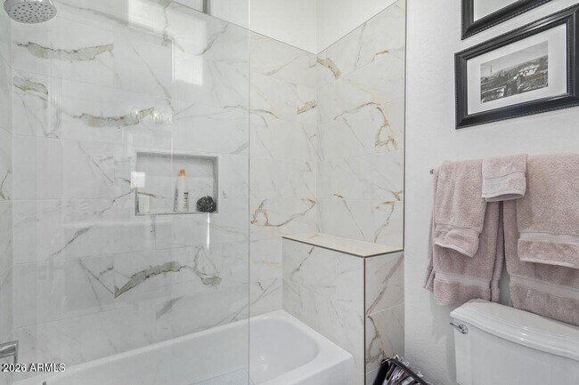 Building Photo - 2061 E Prescott Pl