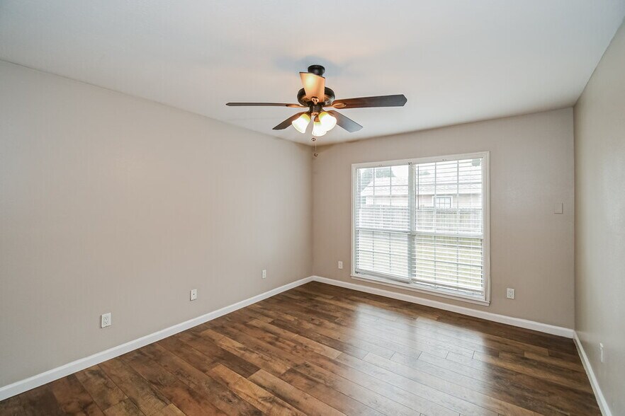 Building Photo - 3103 Olde Sutton Parke Dr