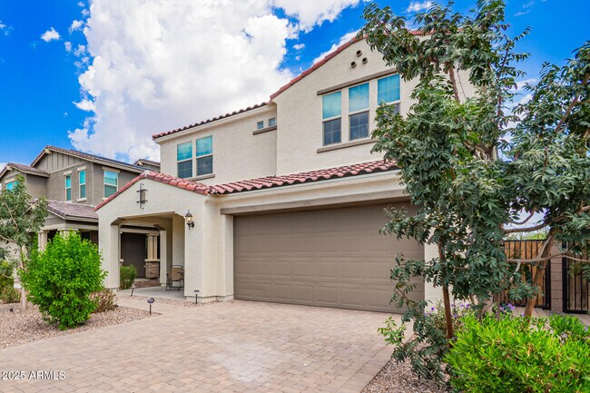 Building Photo - 5221 N 79th Dr