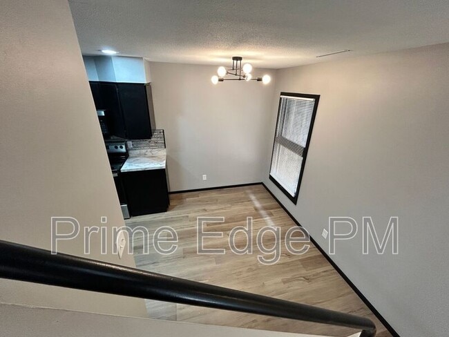 Building Photo - 1841 Ridgehaven Ct
