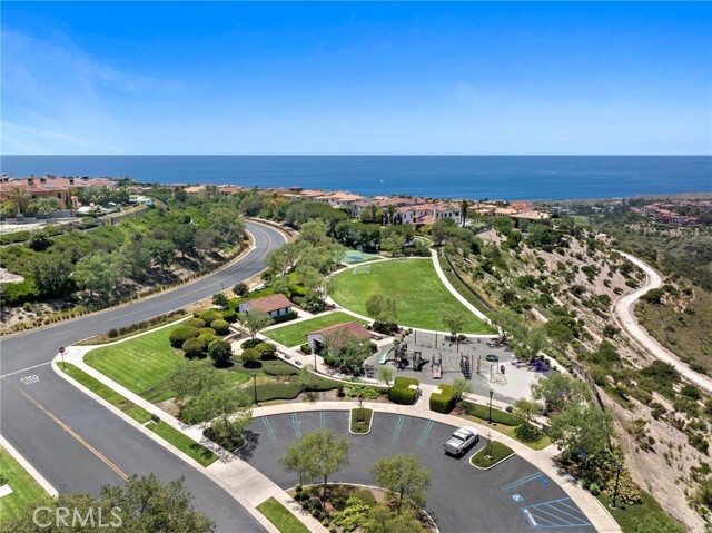 Building Photo - 8 Whalers Bluff