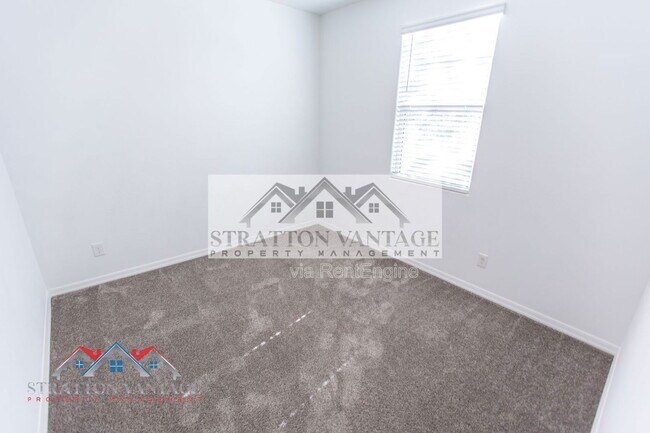 Building Photo - 22486 E Russet Rd