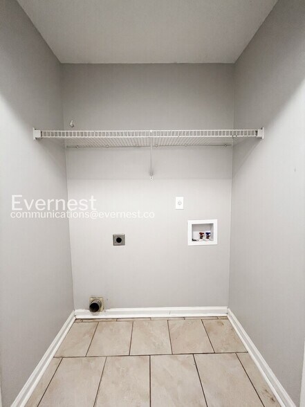 Building Photo - 9931 Adina Cove