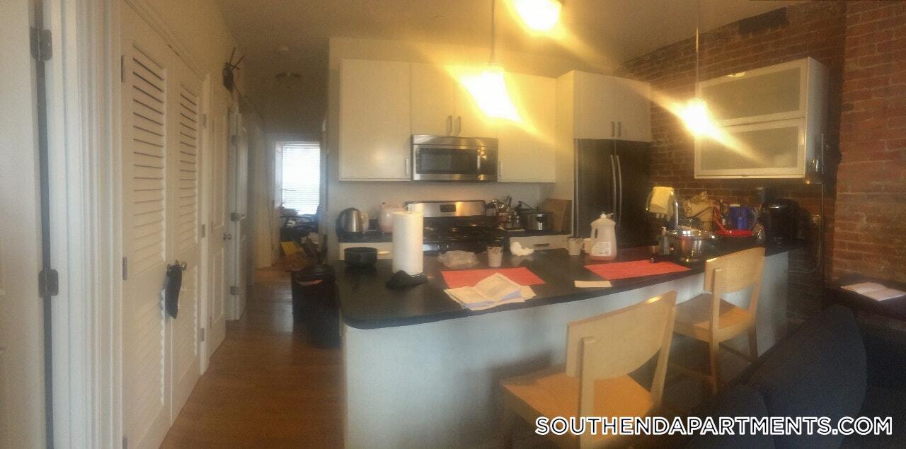 Building Photo - 656 Massachusetts Ave