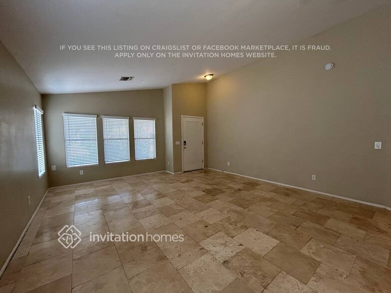 Building Photo - 2438 S 86th Ln