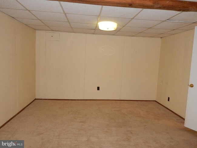 Building Photo - 6531 Windham Ave