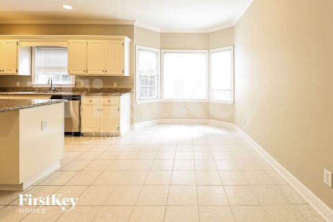 Building Photo - 849 Crest Cove