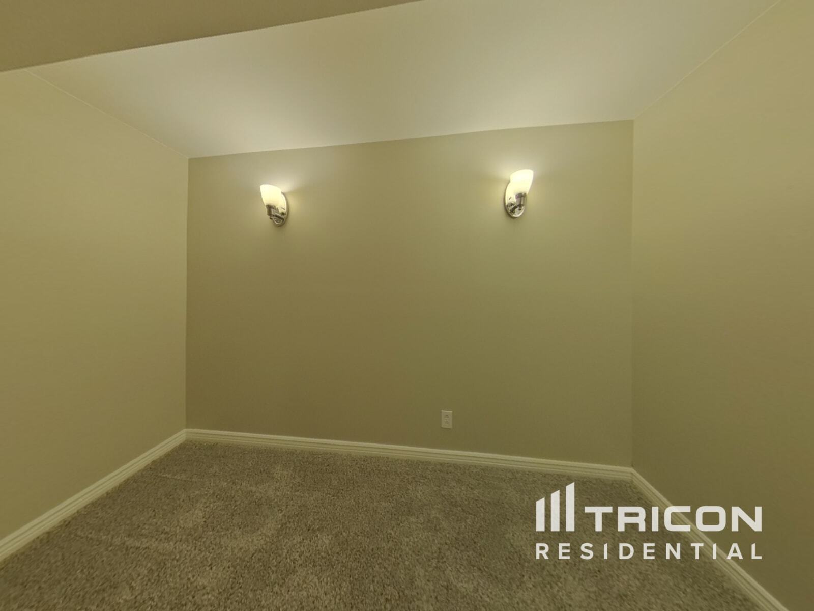 Building Photo - 5123 S Ouray Ct
