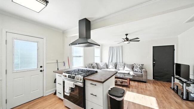 Building Photo - 3236 Allison Ave