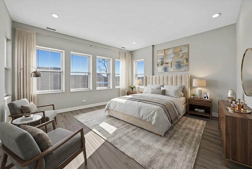 Building Photo - 8018 S Harvard Ave