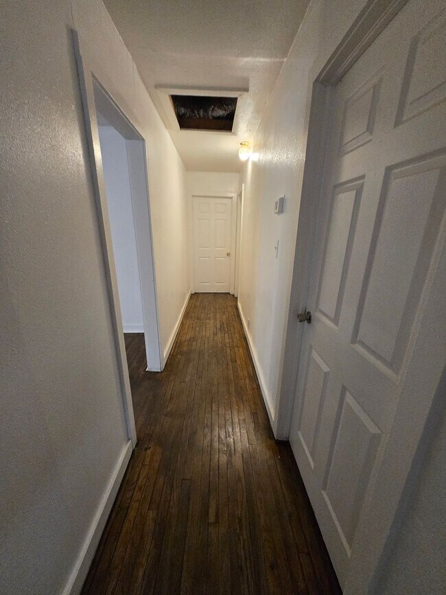Building Photo - Ready Now