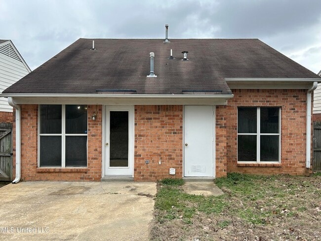 Building Photo - 5371 Bradley Dr