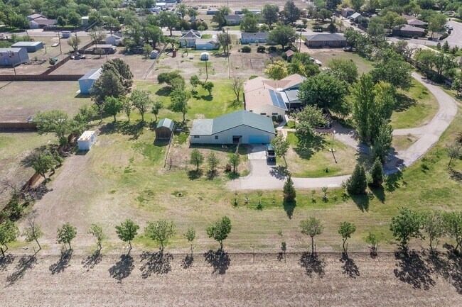 Building Photo - 7518 Lamount Dr