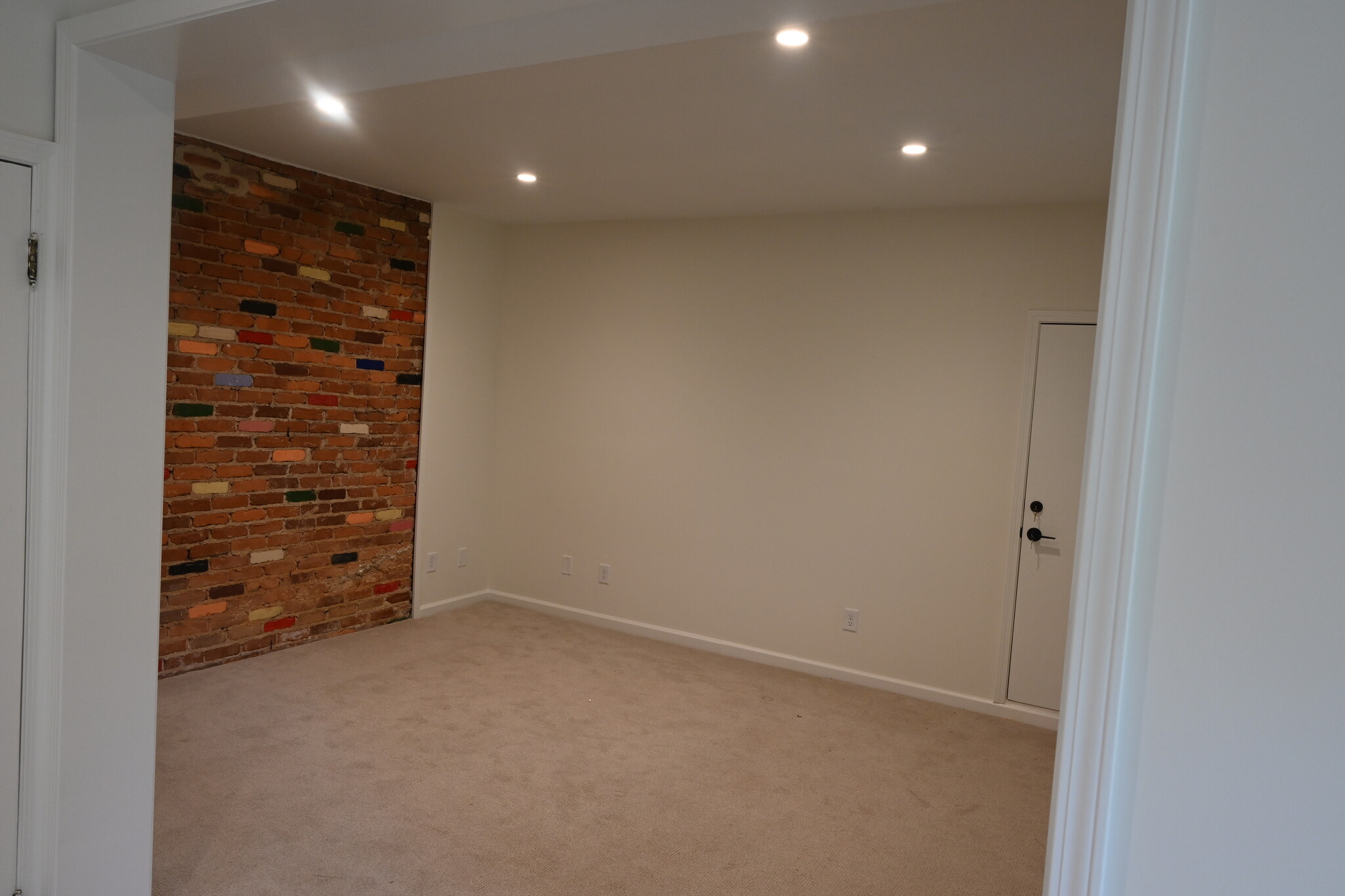 Bedroom - 2414 Glenwood Dr NE