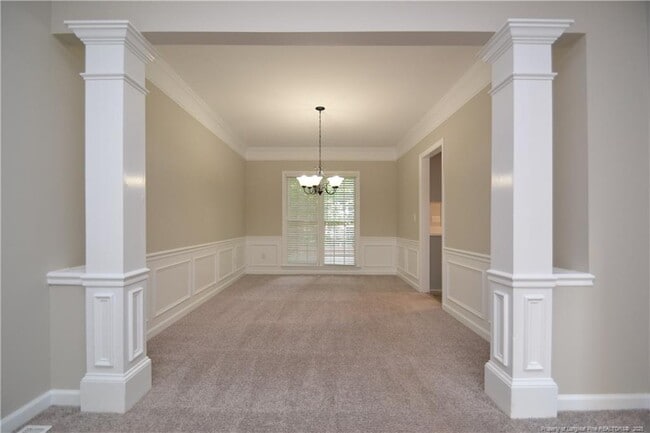 Building Photo - 4737 Sinclair Dr