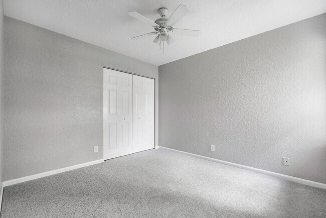 Building Photo - 4030 Laurelwood Ln