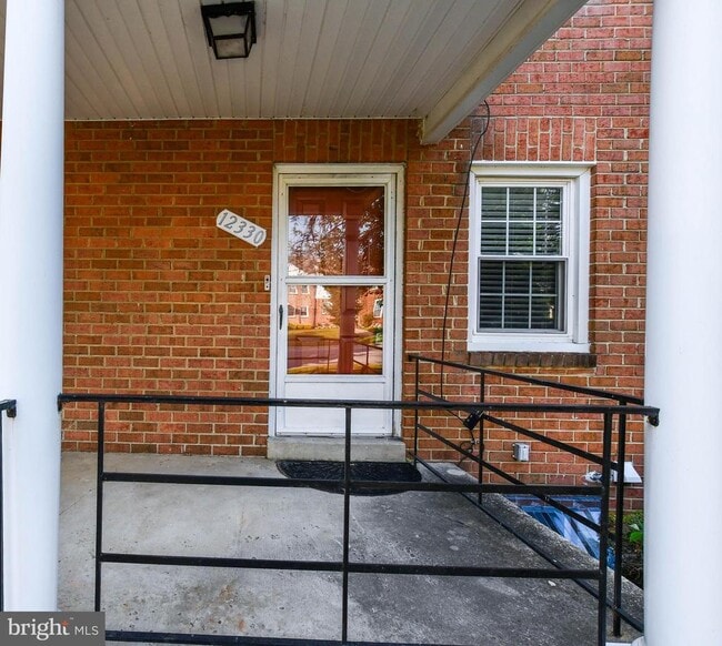 Building Photo - 12330 Chesterton Dr
