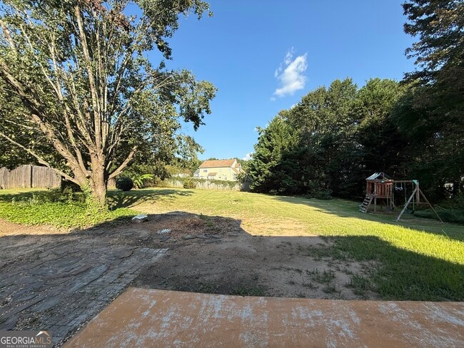Building Photo - 7235 Coral Lake Dr