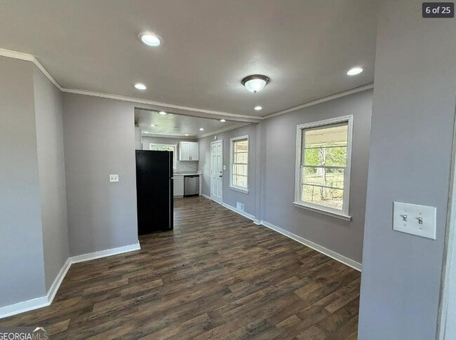 Building Photo - 109 Scarlett Dr