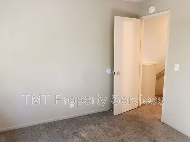 Building Photo - 169 Pierpoint Cir