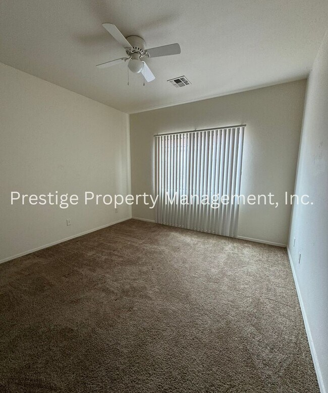 Building Photo - Beautiful Must see Spacious 4/2 Home on the SouthWest Side!!