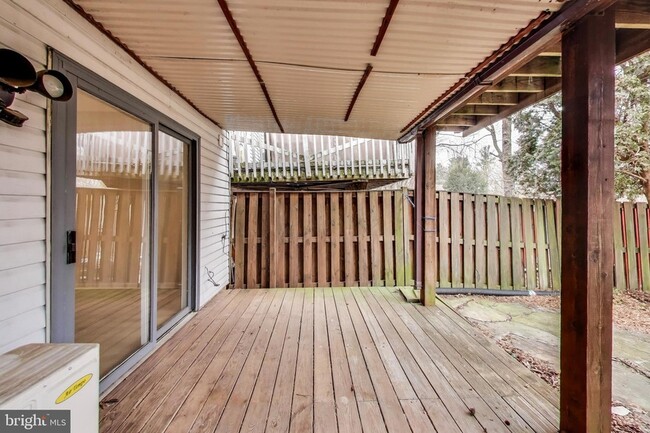 Building Photo - 20488 Summersong Ln