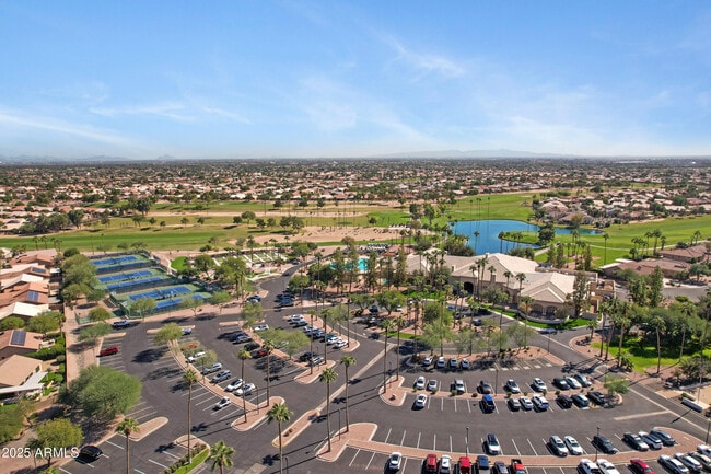 Building Photo - 16151 W Fairmount Ave