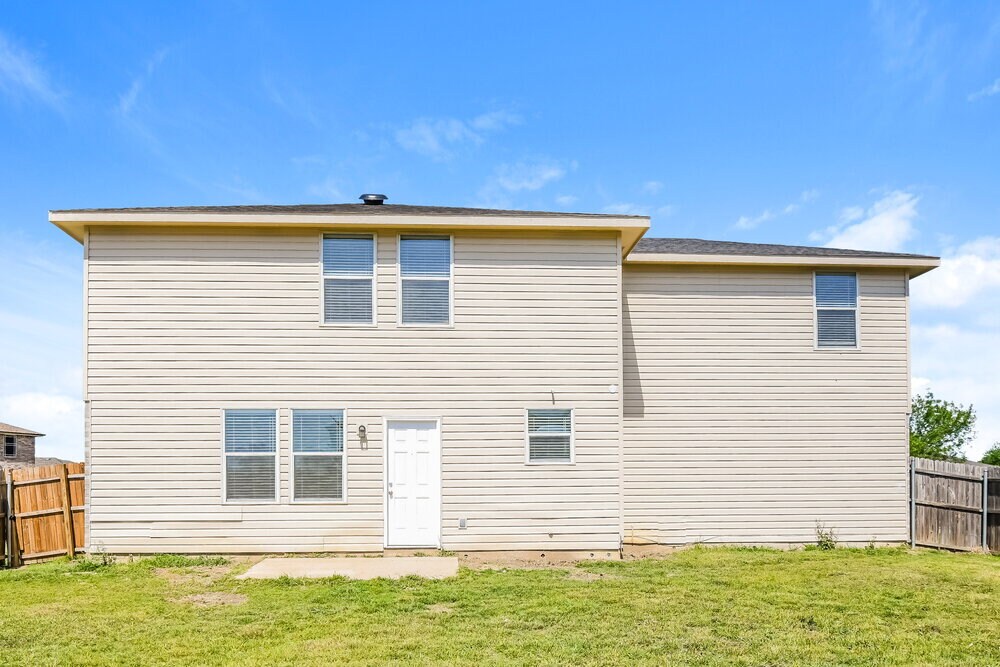 Building Photo - 1429 Blazing Star Trail