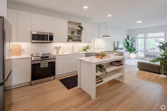 Building Photo - 3 New York Ave