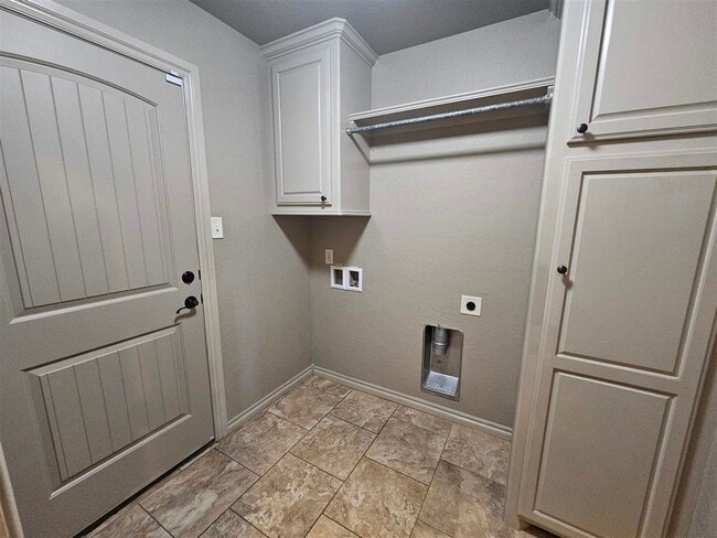 Building Photo - 1299 SW Deyo Landing Loop