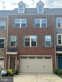 Building Photo - 10402 Steeplechase Run Ln