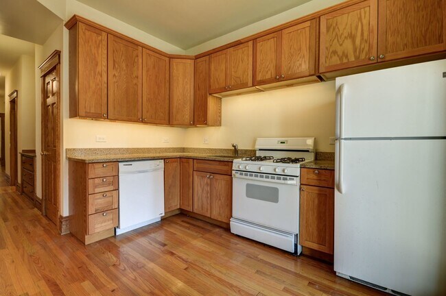 Building Photo - 3724 N Fremont St