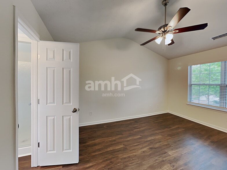 Building Photo - 2682 Berry Ridge Ct